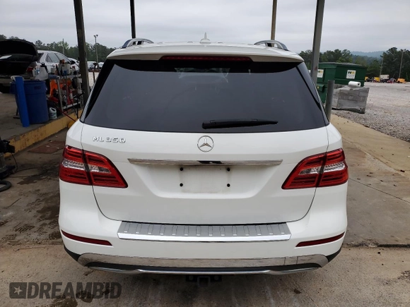 2015 Mercedes-Benz M ML 350 with VIN 4JGDA5JB0FA453982, listed as a Copart auction lot 54687015 with 151,422 mi miles and Clean Title. Bid and sale history available at carsss.com. Image 6.