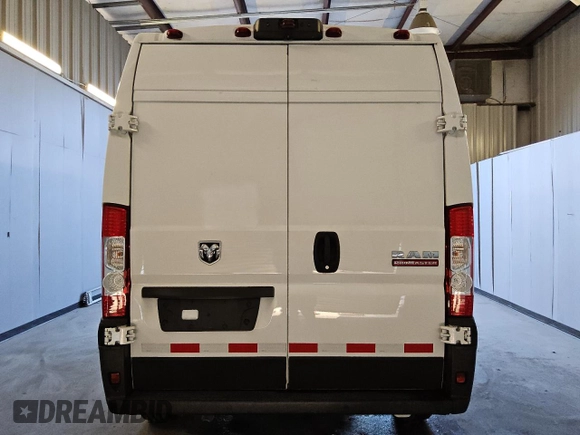 2022 Ram ProMaster Cargo with VIN 3C6MRVHG1NE114360, listed as a Copart auction lot 47051295 with 17,464 mi miles and Clean Title. Bid and sale history available at DreamBid. Image 6.