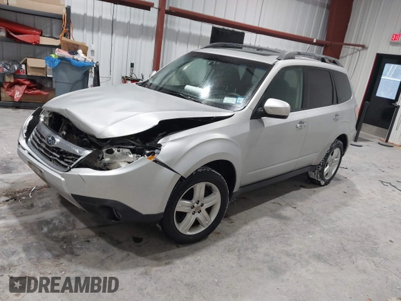 2010 Subaru Forester 2.5X Premium with VIN JF2SH6CC0AG901423, listed as a IAAI auction lot 41341467 with 119,109 mi miles. Bid and sale history available at carsss.com. Image 2.