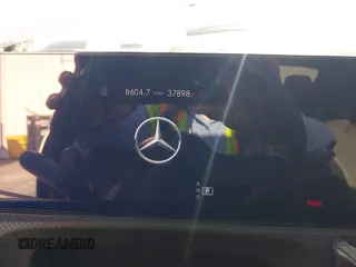 2023 Mercedes-Benz CLA 45 AMG z VIN W1K5J5DB3PN406756, wystawiony jako IAAI lot #41938828 z przebiegiem 37 898 mil mil oraz . Historia ofert i sprzedaży dostępna na DreamBid. Obrazek 7.