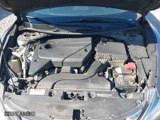 2017 Nissan Altima 2.5 SR with VIN 1N4AL3AP8HC180059, listed as a IAAI auction lot 42075133 with 197,955 mi miles. Bid and sale history available at carsss.com. Image 10.