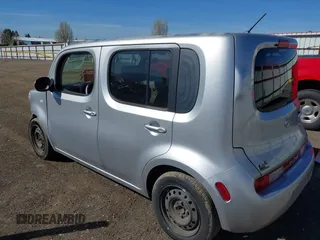 2011 Nissan Cube 1.8 SL with VIN JN8AZ2KR2BT205729, listed as a IAAI auction lot 42028429 with 98,694 mi miles. Bid and sale history available at carsss.com. Image 3.