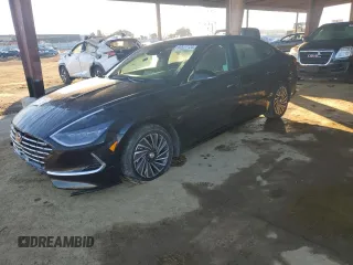 2023 Hyundai Sonata Hybrid SEL with VIN KMHL34JJ7PA077967, listed as a Copart auction lot 82417124 with 19,228 mi miles and Salvage Title. Bid and sale history available at carsss.com. Image 1.