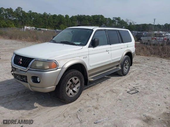 2000 Mitsubishi Montero Sport LS with VIN JA4LS31H3YP019510, listed as a IAAI auction lot 41795000 with 1 mi miles. Bid and sale history available at carsss.com. Image 2.
