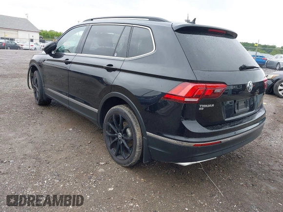 2018 Volkswagen Tiguan SEL with VIN 3VV3B7AXXJM090706, listed as a IAAI auction lot 42216046 with 147,249 mi miles and . Bid and sale history available at DreamBid. Image 3.