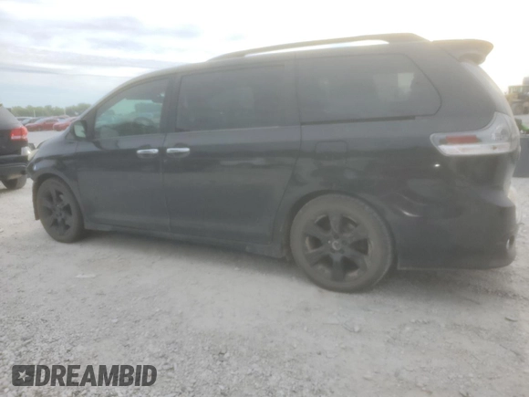 2013 Toyota Sienna SE с VIN 5TDXK3DC2DS367001, выставлен на аукционе Copart как лот 55975875 с пробегом 151 865 миль миль и Списание • Salvage title. История ставок и продаж доступна на DreamBid. Изображение 2.