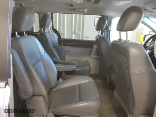 2010 Volkswagen Routan SE with VIN 2V4RW3D18AR202351, listed as a Copart auction lot 77172724 with 166,999 mi miles and Clean Title. Bid and sale history available at carsss.com. Image 11.