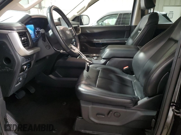 2023 Ford Expedition Max XLT с VIN 1FMJK1J86PEA50225, выставлен на аукционе Copart как лот 49811295 с пробегом 45 389 миль миль и Чистый • Clean title. История ставок и продаж доступна на DreamBid. Изображение 7.