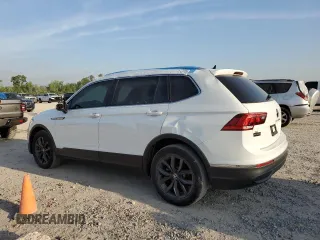 2024 Volkswagen Tiguan SE z VIN 3VVNB7AX8RM013904, wystawiony jako Copart lot #53521455 z przebiegiem 13 477 mil mil oraz Szkoda całkowita • Salvage title. Historia ofert i sprzedaży dostępna na DreamBid. Obrazek 2.