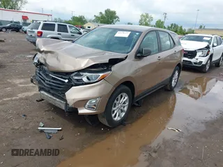 2018 Chevrolet Equinox LS z VIN 3GNAXHEV8JL348269, wystawiony jako IAAI lot #42178337 z przebiegiem 94 675 mil mil oraz . Historia ofert i sprzedaży dostępna na DreamBid. Obrazek 2.