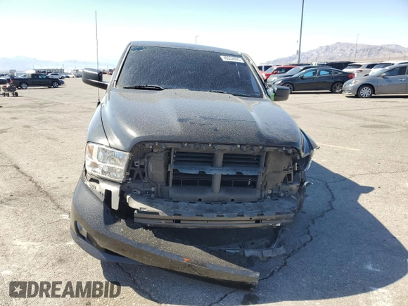 2018 Ram 1500 Express z VIN 1C6RR6FT7JS195917, wystawiony jako Copart lot #49354805 z przebiegiem 57 953 mil mil oraz Szkoda całkowita • Salvage title. Historia ofert i sprzedaży dostępna na DreamBid. Obrazek 5.