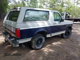 1995 Ford Bronco Eddie Bauer with VIN 1FMEU15NXSLA12108, listed as a IAAI auction lot 42670168 with 204,555 mi miles and . Bid and sale history available at DreamBid. Image 4.