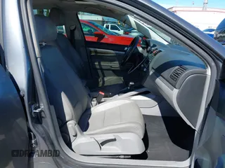 2008 Volkswagen Jetta SE with VIN 3VWRZ71K58M082108, listed as a IAAI auction lot 41799324 with 184,055 mi miles and . Bid and sale history available at DreamBid. Image 5.