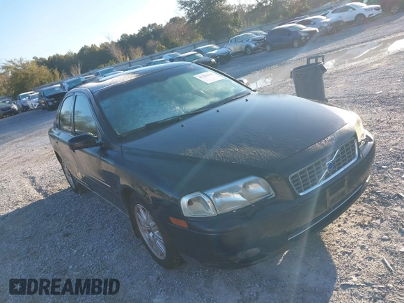 2005 Volvo S80 with VIN YV1TS592051395169, listed as a IAAI auction lot 41202944 with 187,072 mi miles. Bid and sale history available at carsss.com. Image 1.