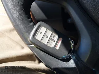 2021 Honda Pilot Touring 8-Passenger z VIN 5FNYF6H9XMB059037, wystawiony jako IAAI lot #42202410 z przebiegiem 49 267 mil mil oraz . Historia ofert i sprzedaży dostępna na DreamBid. Obrazek 11.