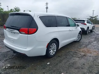 2018 Chrysler Pacifica Touring Plus z VIN 2C4RC1FG3JR102912, wystawiony jako IAAI lot #42240609 z przebiegiem 72 329 mil mil oraz . Historia ofert i sprzedaży dostępna na DreamBid. Obrazek 4.