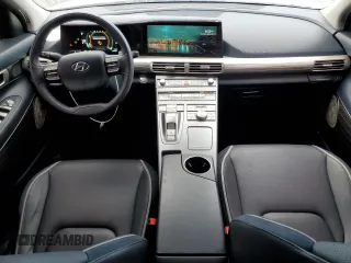 2019 Hyundai NEXO Limited z VIN KM8J84A60KU000708, wystawiony jako Copart lot #48310065 z przebiegiem 26 702 mil mil oraz Szkoda całkowita • Salvage title. Historia ofert i sprzedaży dostępna na DreamBid. Obrazek 8.