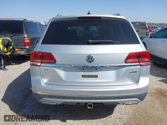 2018 Volkswagen Atlas SEL Premium с VIN 1V2NR2CA7JC502515, выставлен на аукционе IAAI как лот 41780056 с пробегом 146 018 миль миль и . История ставок и продаж доступна на DreamBid. Изображение 16.