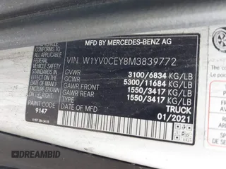 2021 Mercedes-Benz Metris Cargo z VIN W1YV0CEY8M3839772, wystawiony jako IAAI lot #42173555 z przebiegiem 97 502 mil mil oraz . Historia ofert i sprzedaży dostępna na DreamBid. Obrazek 9.