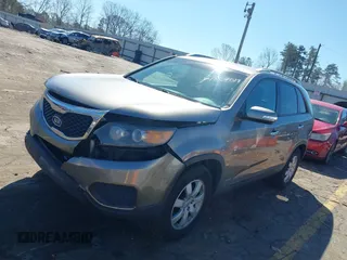 2012 Kia Sorento LX with VIN 5XYKTDA25CG235127, listed as a IAAI auction lot 41804019 with 176,000 mi miles. Bid and sale history available at carsss.com. Image 17.