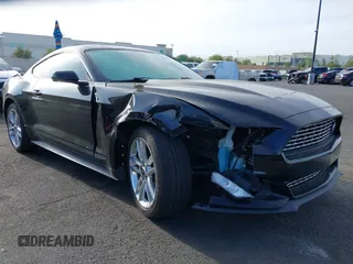 2017 Ford Mustang EcoBoost z VIN 1FA6P8TH9H5281404, wystawiony jako IAAI lot #42238975 z przebiegiem 55 229 mil mil oraz . Historia ofert i sprzedaży dostępna na DreamBid. Obrazek 1.