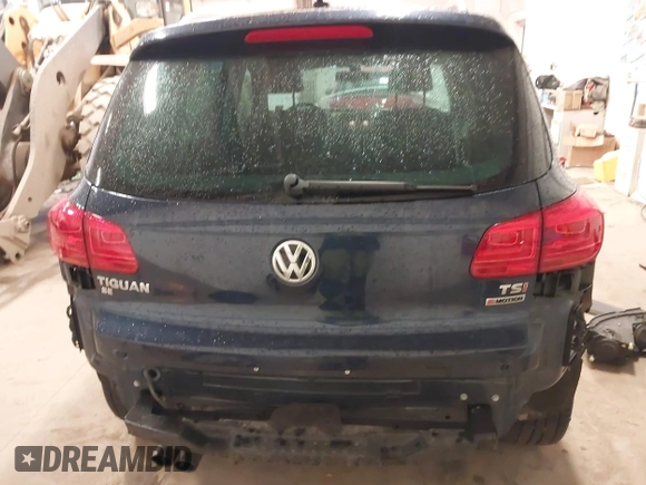 2016 Volkswagen Tiguan S with VIN WVGBV7AX6GW029794, listed as a IAAI auction lot 41698112 with 73,084 mi miles and . Bid and sale history available at DreamBid. Image 16.