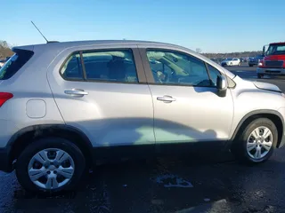 2016 Chevrolet Trax LS with VIN 3GNCJKSB6GL224009, listed as a IAAI auction lot 41312755 with 121,159 mi miles. Bid and sale history available at carsss.com. Image 13.