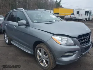 2014 Mercedes-Benz M-Class ML 350 with VIN 4JGDA5HB2EA274377, listed as a IAAI auction lot 42023848 with 126,840 mi miles. Bid and sale history available at carsss.com. Image 1.
