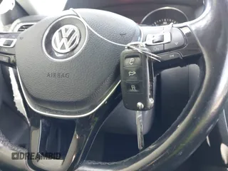 2017 Volkswagen Jetta SE с VIN 3VWDB7AJ8HM229236, выставлен на аукционе IAAI как лот 42073250 с пробегом 117 585 миль миль и . История ставок и продаж доступна на DreamBid. Изображение 11.