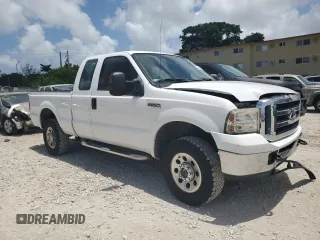 2006 Ford Super Duty F-250 XL with VIN 1FTSX21596EC19979, listed as a Copart auction lot 61600054 with 235,707 mi miles and Salvage Title. Bid and sale history available at carsss.com. Image 4.