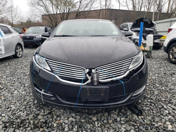 2014 Lincoln MKZ with VIN 3LN6L2G93ER800263, listed as a Copart auction lot 52548755 with 189,447 mi miles and Clean Title. Bid and sale history available at carsss.com. Image 5.