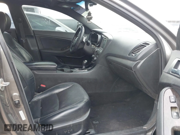 2013 Kia Optima SX with VIN 5XXGR4A6XDG151799, listed as a IAAI auction lot 42764035 with 189,983 mi miles and . Bid and sale history available at DreamBid. Image 5.
