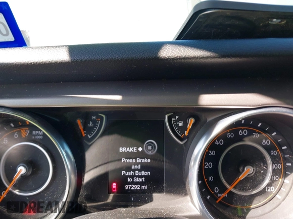 2020 Jeep Gladiator Sport S with VIN 1C6JJTAG6LL190749, listed as a IAAI auction lot 41401209 with 97,292 mi miles and . Bid and sale history available at DreamBid. Image 7.