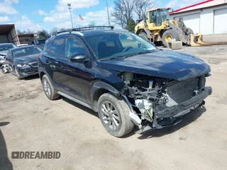 2018 Hyundai Tucson SEL Plus with VIN KM8J33A46JU691863, listed as a IAAI auction lot 41892218 with 114,823 mi miles. Bid and sale history available at carsss.com. Image 1.