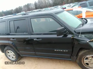 2017 Jeep Patriot Sport z VIN 1C4NJPBA7HD134509, wystawiony jako IAAI lot #41293033 z przebiegiem 143 854 mil mil oraz . Historia ofert i sprzedaży dostępna na DreamBid. Obrazek 12.