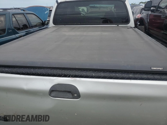 2003 Ford F-350 XL with VIN 1FTSW30F83EA05435, listed as a Copart auction lot 76772444 with Not Provided miles and Salvage Title. Bid and sale history available at DreamBid. Image 10.