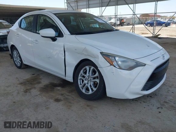 2016 Scion iA with VIN 3MYDLBZV3GY101182, listed as a IAAI auction lot 41788071 with 92,406 mi miles. Bid and sale history available at carsss.com. Image 1.