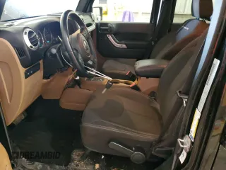 2015 Jeep Wrangler Unlimited Rubicon with VIN 1C4BJWFG3FL653961, listed as a Copart auction lot 47497135 with 97,707 mi miles and Clean title. Bid and sale history available at DreamBid. Image 7.
