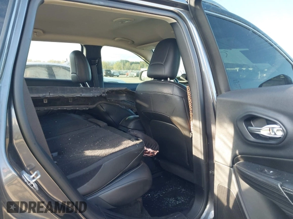 2015 Jeep Cherokee Limited with VIN 1C4PJMDS4FW659798, listed as a IAAI auction lot 40482812 with 65,453 mi miles. Bid and sale history available at carsss.com. Image 8.