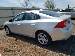 2015 Volvo S60 T5 Premier with VIN YV1612TB6F1310005, listed as a Copart auction lot 53842785 with 102,190 mi miles and Salvage Title. Bid and sale history available at carsss.com. Image 2.