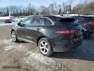 2018 Jaguar F-PACE 30t Premium with VIN SADCJ2GX8JA291369, listed as a Copart auction lot 89354235 with 31,789 mi miles and Salvage Title. Bid and sale history available at carsss.com. Image 2.