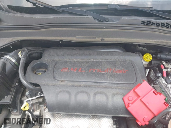 2020 Jeep Renegade Latitude z VIN ZACNJABB8LPL16362, wystawiony jako IAAI lot #42522918 z przebiegiem 59 387 mil mil oraz . Historia ofert i sprzedaży dostępna na DreamBid. Obrazek 10.