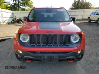 2015 Jeep Renegade Trailhawk with VIN ZACCJBCT2FPB39142, listed as a Copart auction lot 69213184 with 119,044 mi miles and Salvage Title. Bid and sale history available at DreamBid. Image 5.