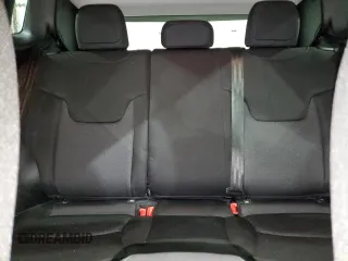 2023 Jeep Renegade Latitude with VIN ZACNJDB16PPP68504, listed as a Copart auction lot 61209555 with 23,764 mi miles and Clean title. Bid and sale history available at DreamBid. Image 10.