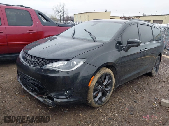 2018 Chrysler Pacifica Limited z VIN 2C4RC1GG6JR351865, wystawiony jako IAAI lot #42011065 z przebiegiem 120 407 mil mil oraz . Historia ofert i sprzedaży dostępna na DreamBid. Obrazek 2.