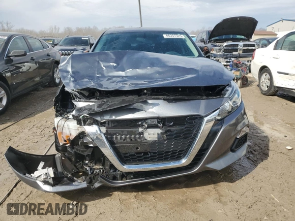 2020 Nissan Altima 2.5 S with VIN 1N4BL4BV1LC119118, listed as a Copart auction lot 46357325 with 83,844 mi miles and Salvage Title. Bid and sale history available at carsss.com. Image 5.