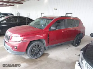 2014 Jeep Compass Sport with VIN 1C4NJCBA8ED821891, listed as a IAAI auction lot 41908178 with 178,772 mi miles. Bid and sale history available at carsss.com. Image 2.