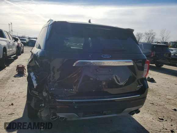 2024 Ford Explorer Platinum with VIN 1FM5K8HC8RGA40565, listed as a Copart auction lot 82205404 with 6,076 mi miles and Salvage Title. Bid and sale history available at carsss.com. Image 6.