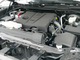 2025 Toyota Tundra SR с VIN 5TFLA5DB2SX245895, выставлен на аукционе IAAI как лот 41511727 с пробегом 2 462 миль миль и . История ставок и продаж доступна на DreamBid. Изображение 20.