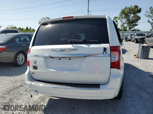 2014 Chrysler Town & Country Touring z VIN 2C4RC1BG9ER255838, wystawiony jako Copart lot #57123045 z przebiegiem 259 391 mil mil oraz Czysty tytuł • Clean title. Historia ofert i sprzedaży dostępna na DreamBid. Obrazek 6.